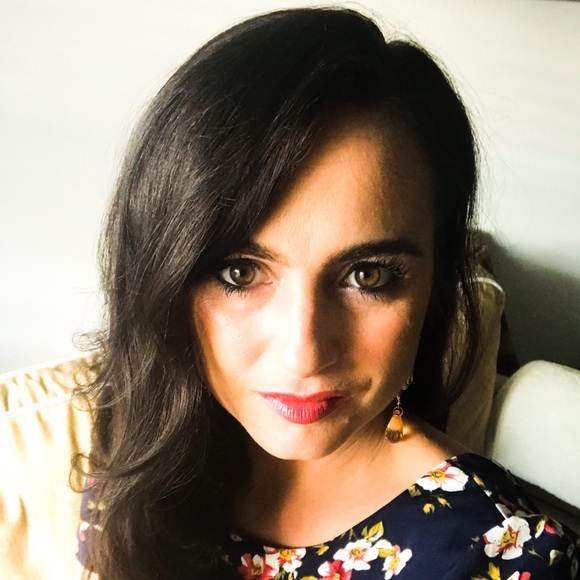 Meet your Posher, Jessica - Picture 1 of 1